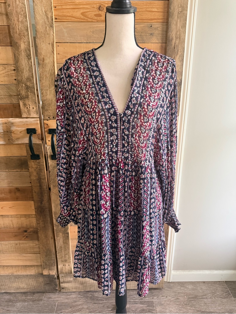 Zara Navy and Burgundy Printed V-Neck Long-Sleeve Dress